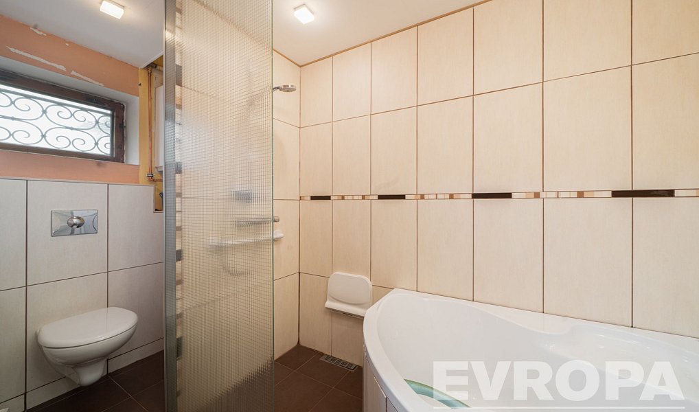 Prodej domu 200 m² s pozemkem 359 m², Vrchlabí – náhled fotky 12