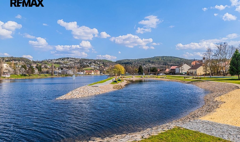 Prodej domu 363 m² s pozemkem 1 345 m², Kamýk nad Vltavou – náhled fotky 36