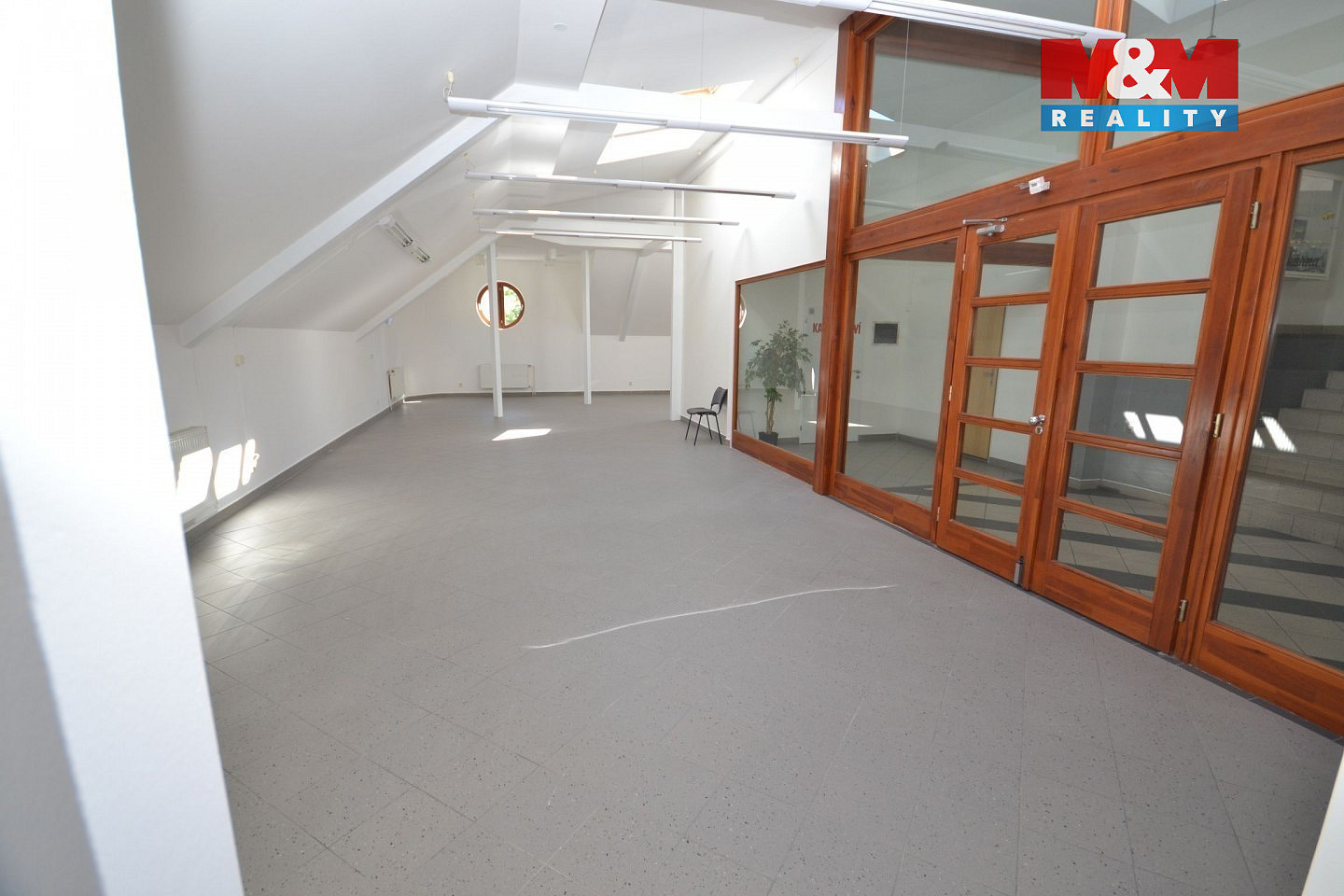 Pronájem obchodních prostor 134 m² — photo 4