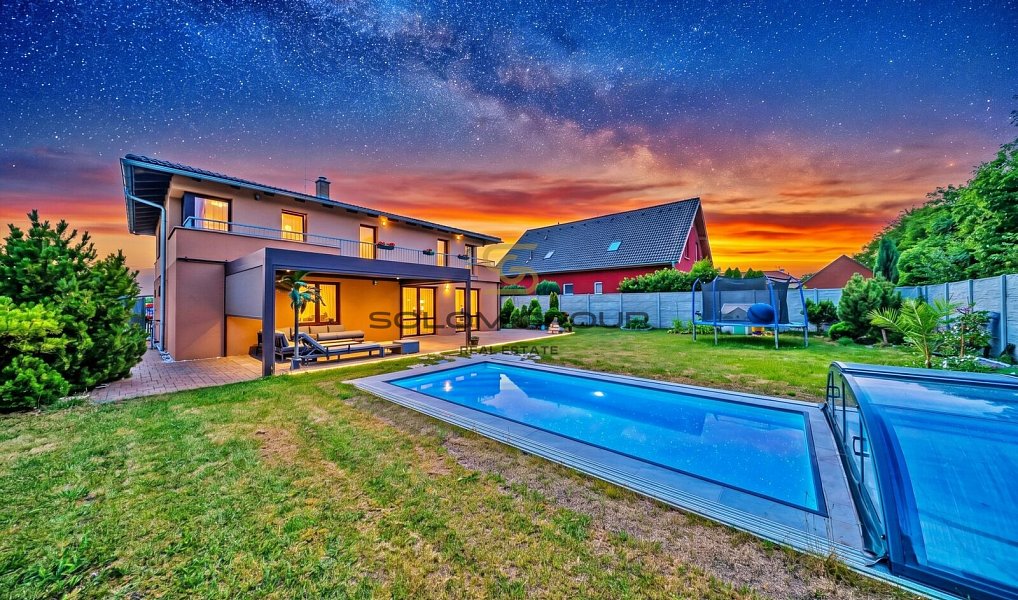 Prodej domu 212 m² s pozemkem 800 m², Zbuzany – náhled fotky 5