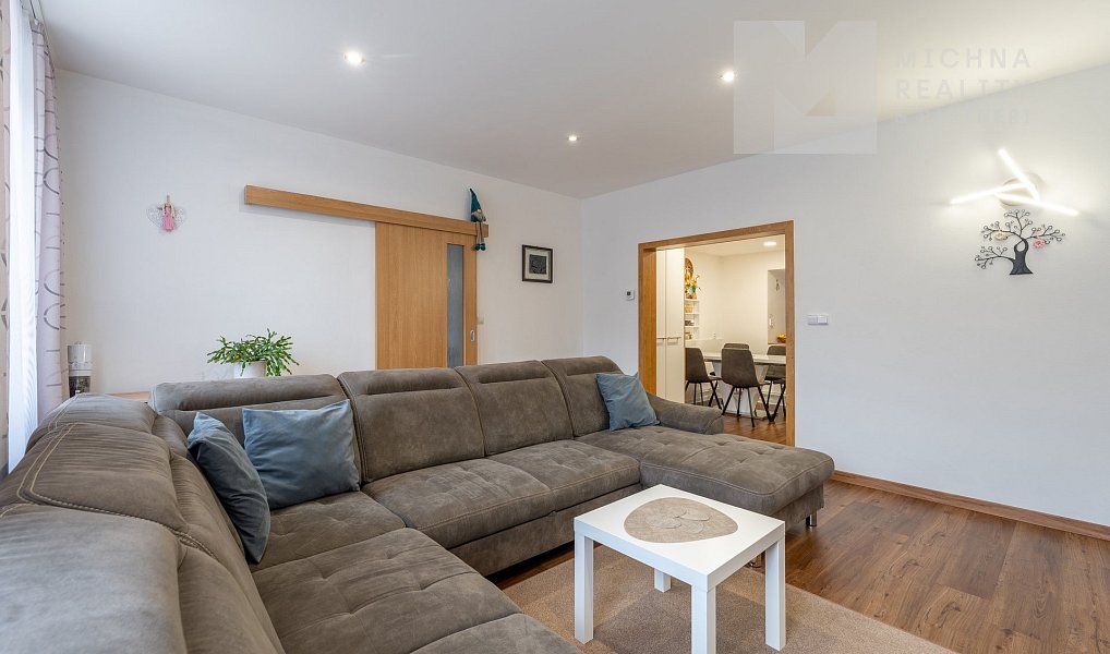 Prodej domu 190 m² s pozemkem 653 m², Kunštát – náhled fotky 2