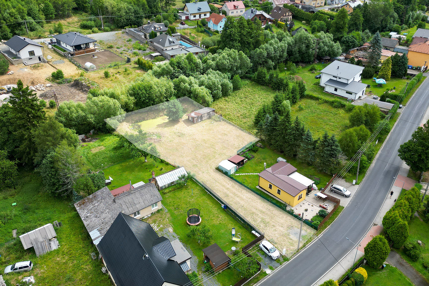 Prodej stavebního pozemku 1 570 m² – fotografie 2