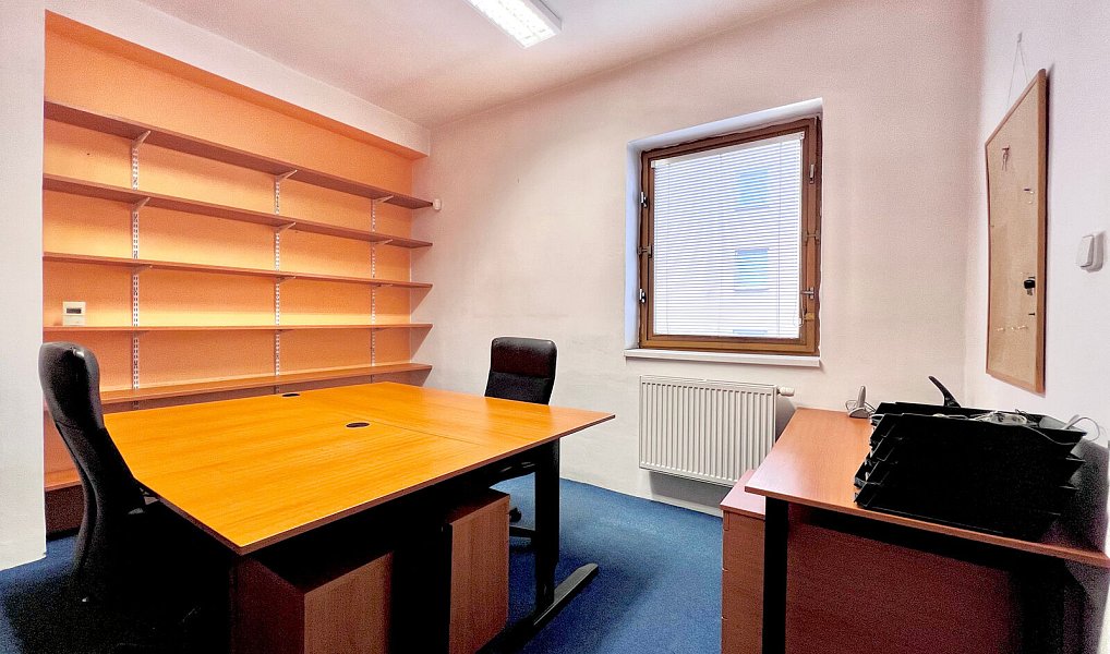 Pronájem skladovacích prostor 135 m², Turnov – náhled fotky 15