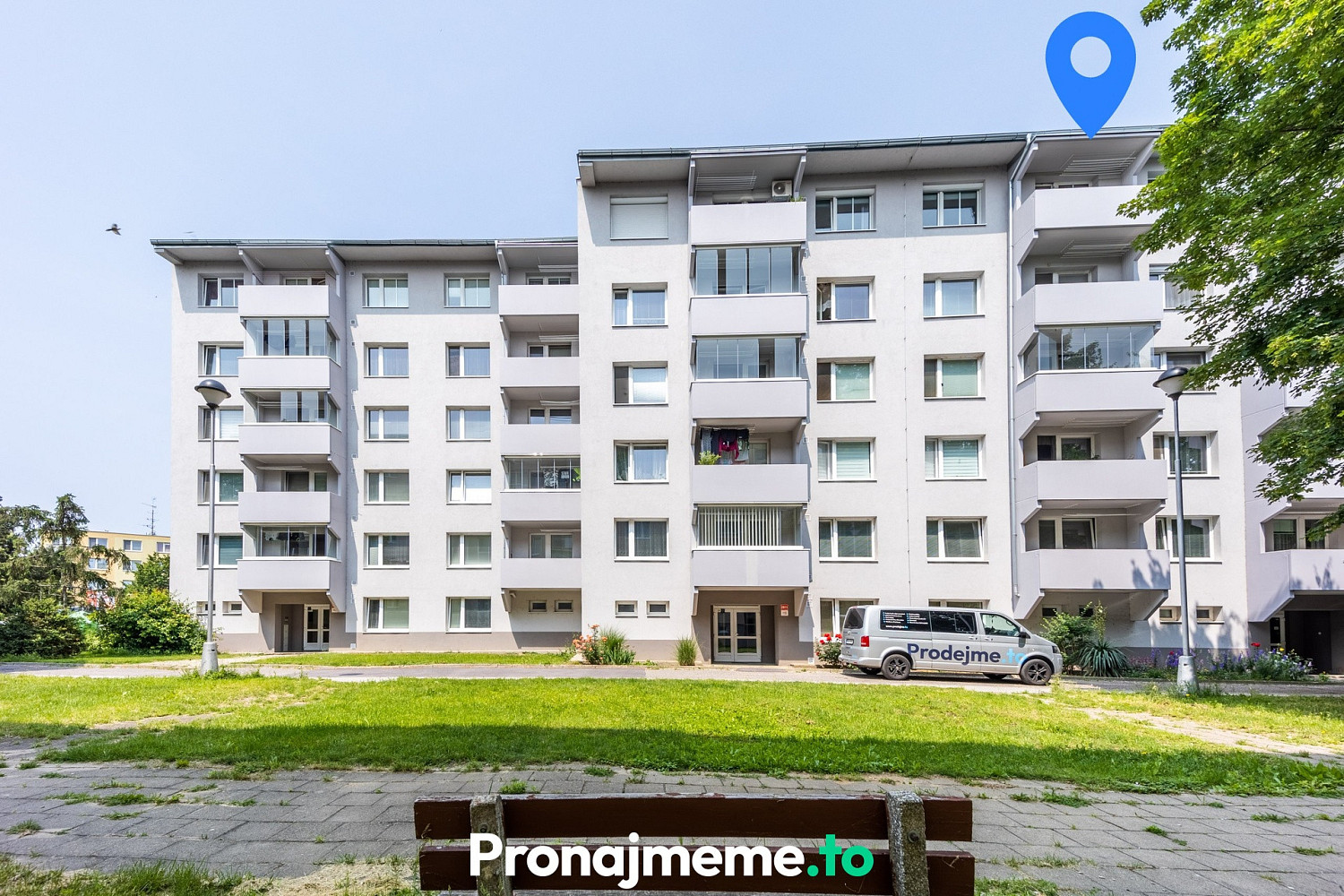 Pronájem bytu 3+1 56 m² – fotografie 2