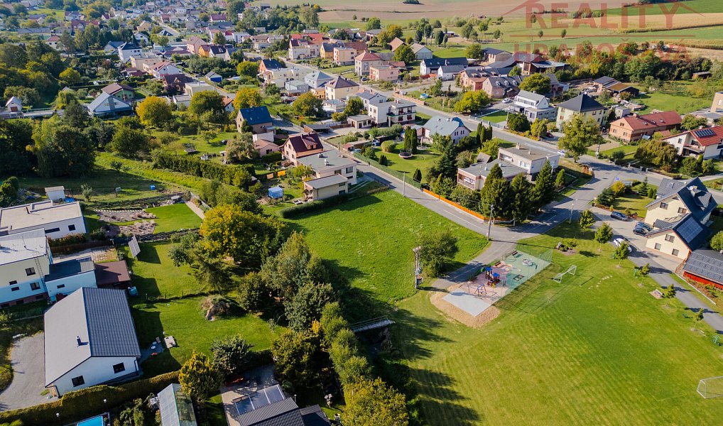 Prodej stavebního pozemku 1 371 m², Hať – náhled fotky 2