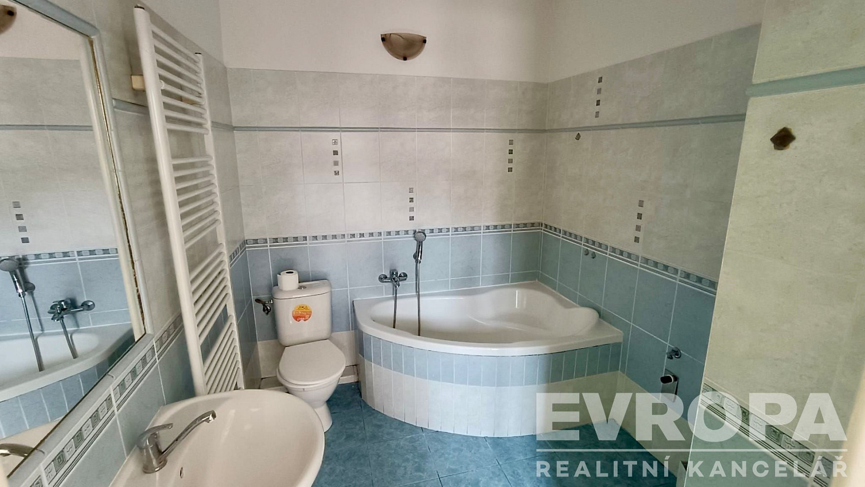 Pronájem bytu 1+1 41 m² – fotografie 3