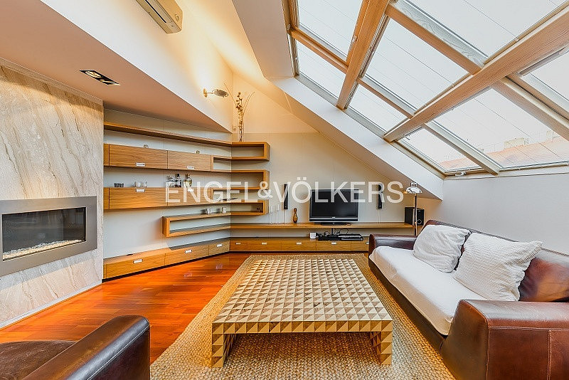 Pronájem bytu 3+kk 102 m² — photo 2