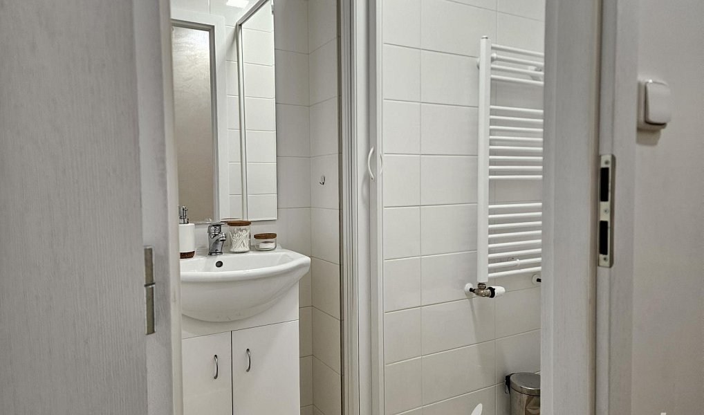 Pronájem bytu 2+kk 35 m², Praha – náhled fotky 23