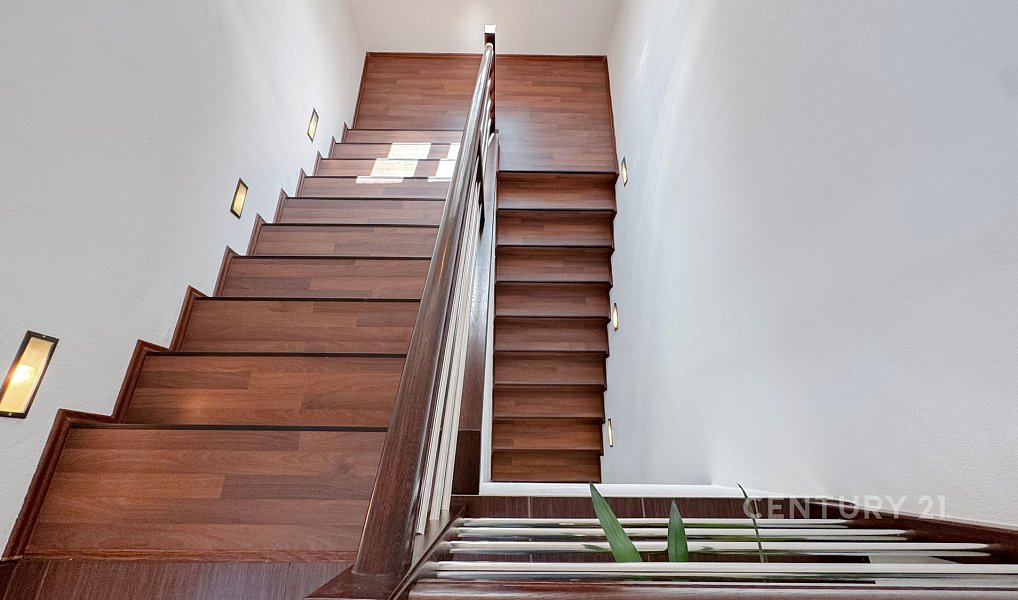 Prodej domu 216 m² s pozemkem 192 m², Znojmo – náhled fotky 10