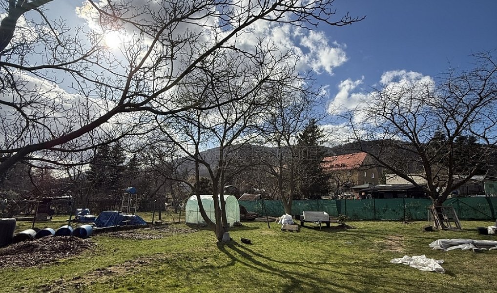 Prodej stavebního pozemku 1 562 m², Horní Jiřetín – náhled fotky 6