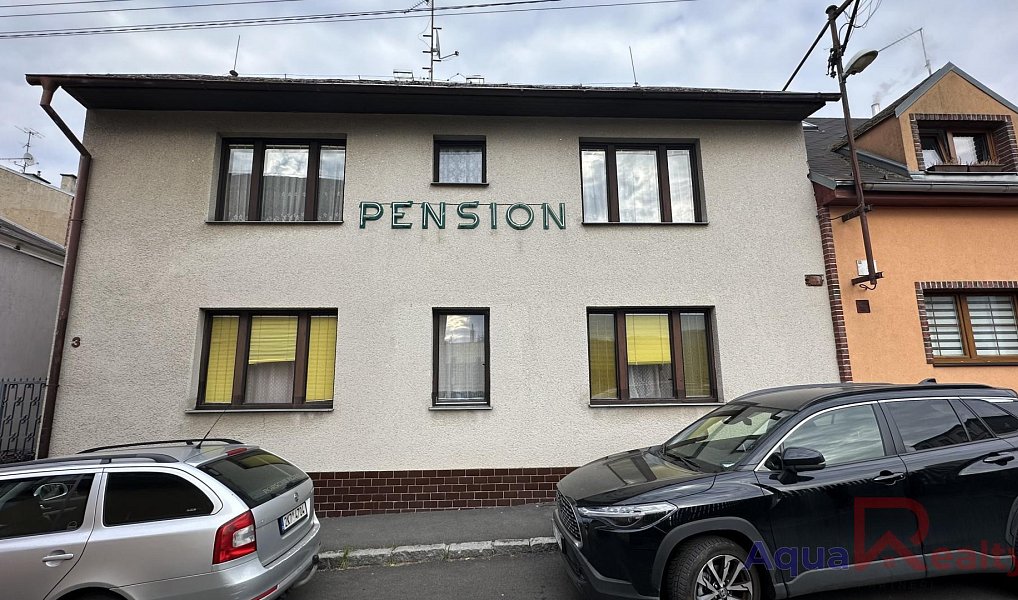 Prodej domu 290 m² s pozemkem 1 076 m², Karlovy Vary – náhled fotky 38