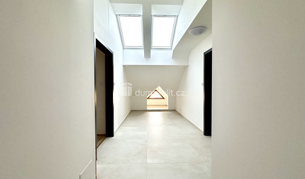 Prodej bytu 2+kk 60 m², Horní Blatná – náhled fotky 19