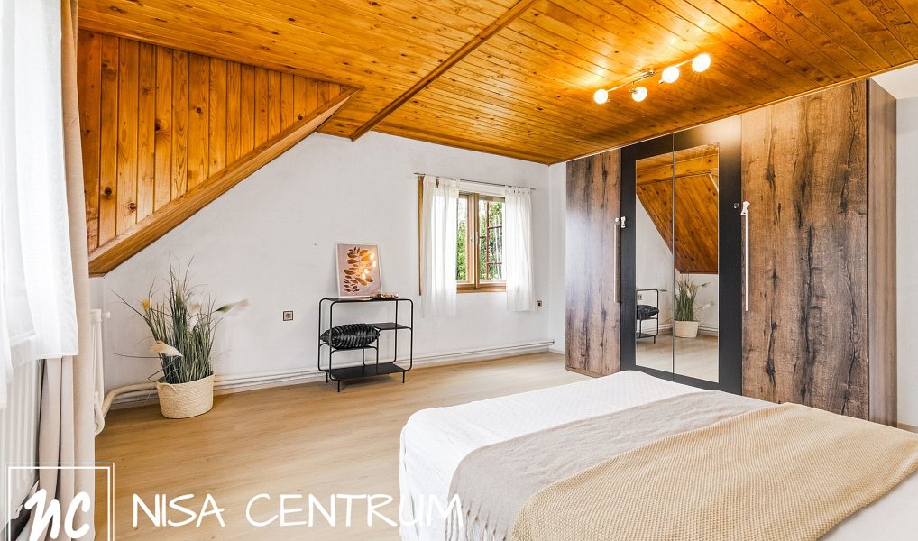Prodej ubytovacího objektu 220 m², Hejnice – náhled fotky 17