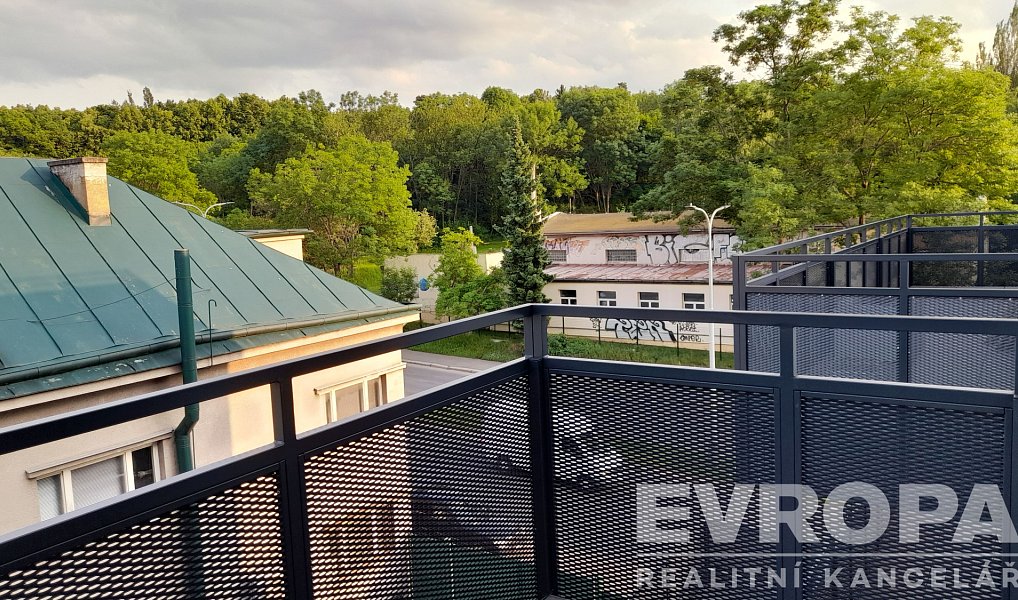 Pronájem bytu 1+kk 49 m², Praha – náhled fotky 10