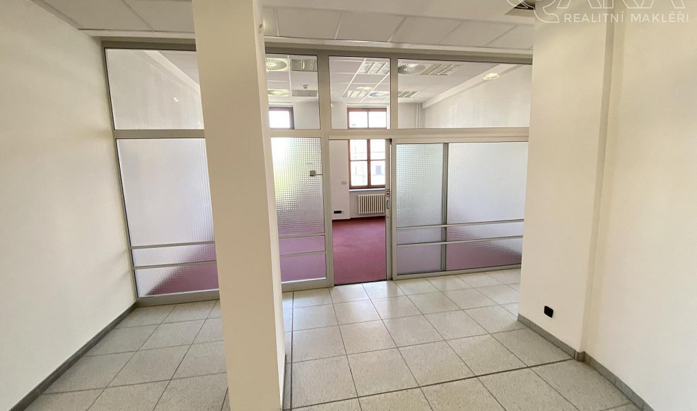 Pronájem kanceláře 25 m², Vyškov – náhled fotky 3