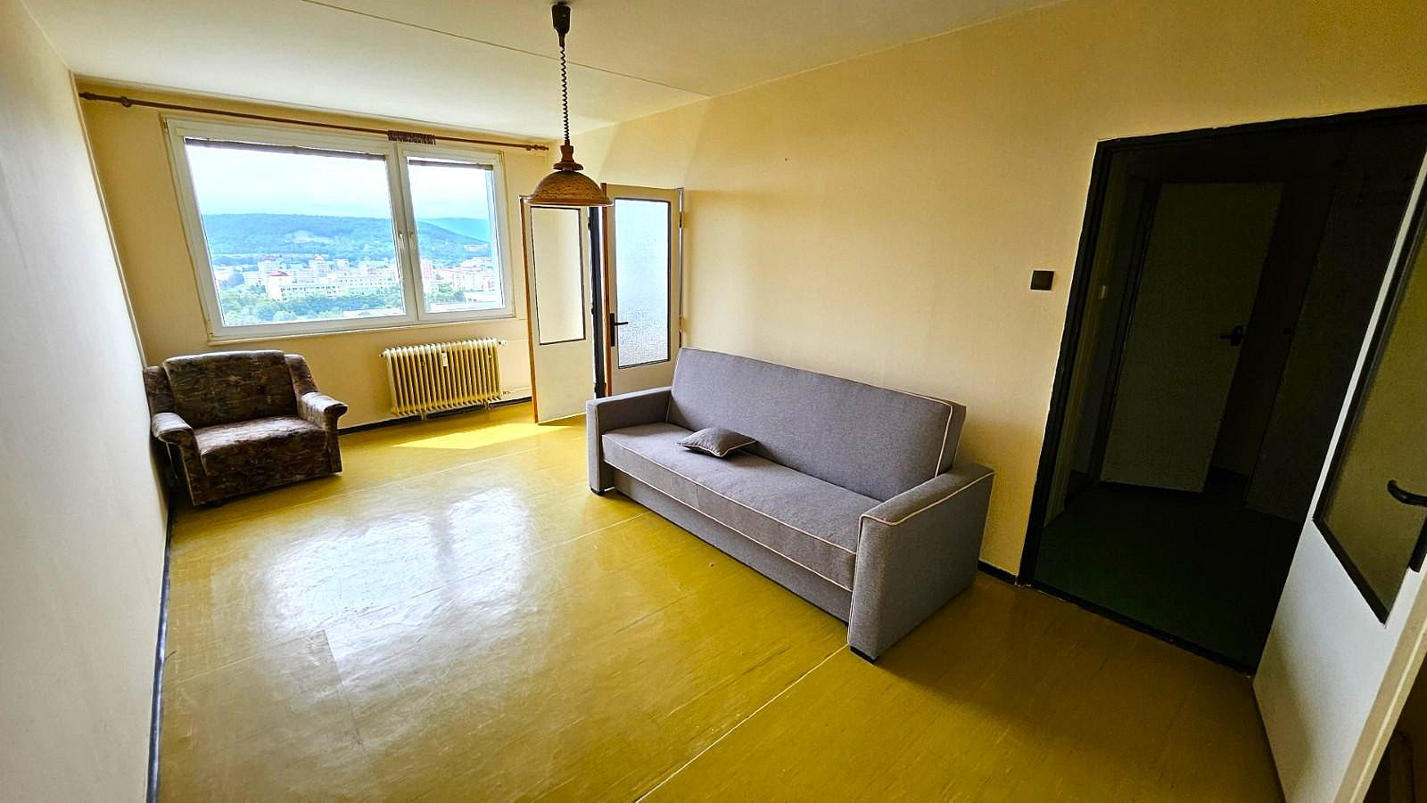 Pronájem bytu 1+1 35 m² – fotografie 2