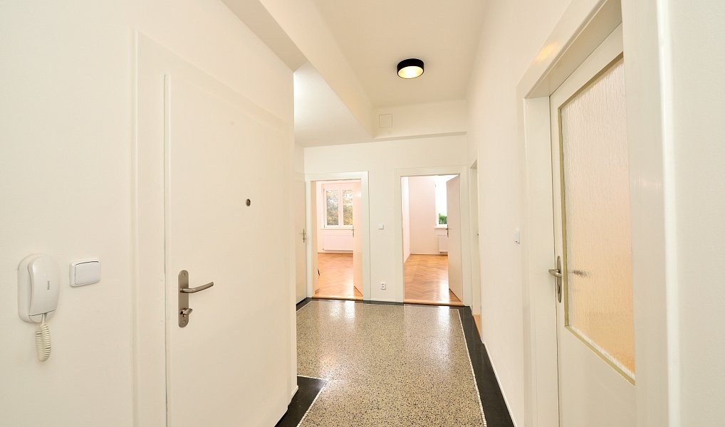 Pronájem bytu 3+kk 82 m², Praha – náhled fotky 17
