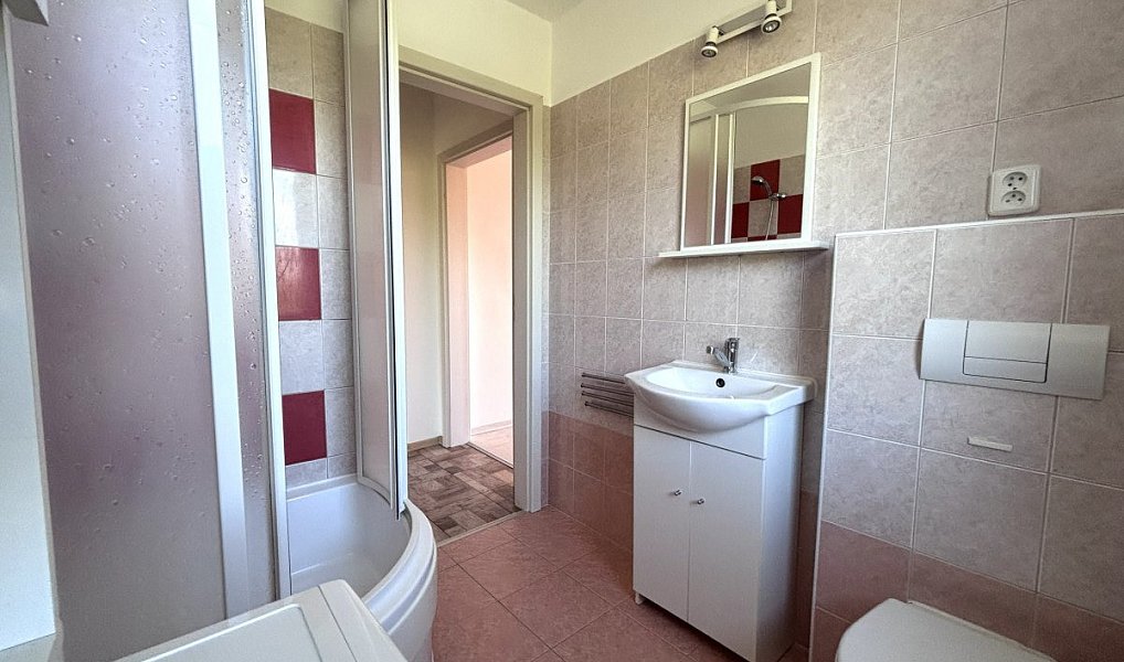 Pronájem bytu 2+kk 40 m², Starý Plzenec – náhled fotky 9
