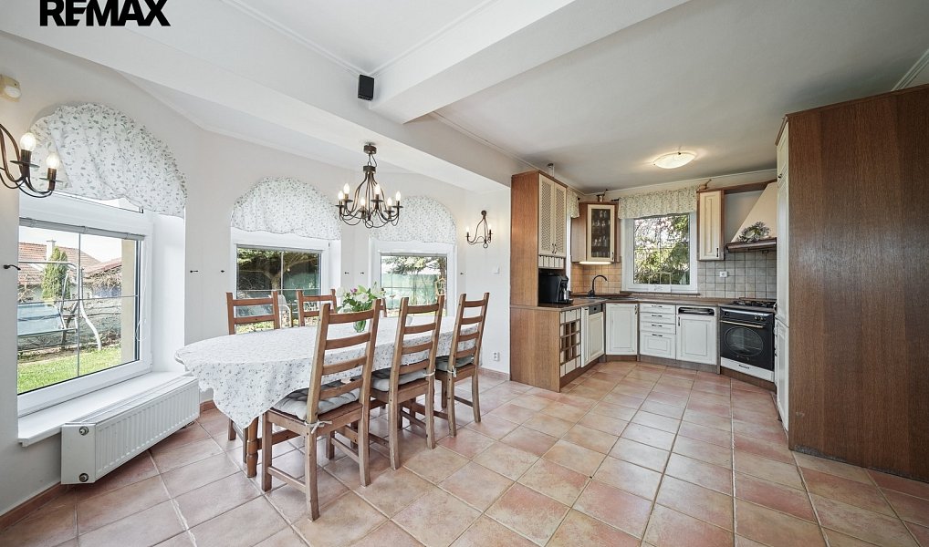 Prodej domu 180 m² s pozemkem 410 m², Kuřim – náhled fotky 3