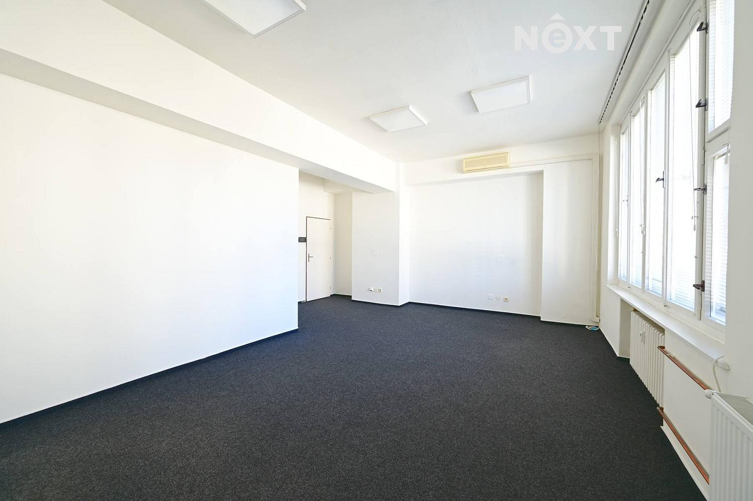 Pronájem kanceláře 26 m² — photo 2
