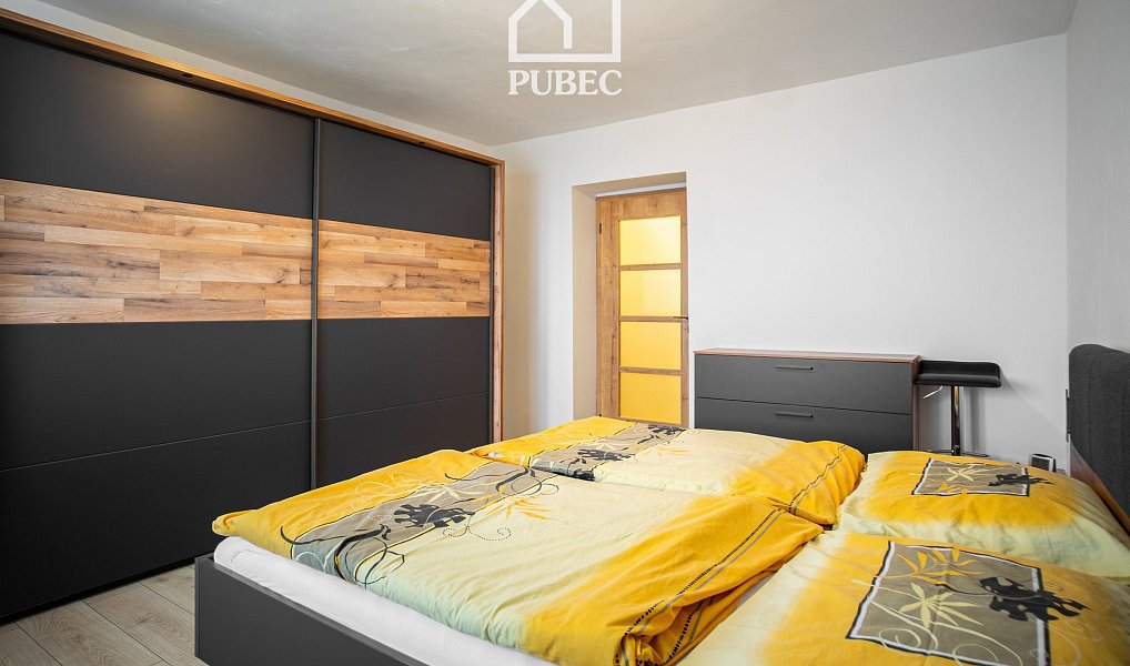 Prodej domu 275 m² s pozemkem 4 515 m², Jarov – náhled fotky 8
