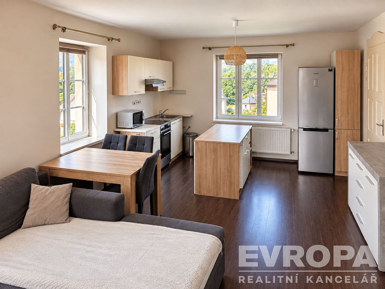 Prodej domu 138 m² s pozemkem 812 m² – fotografie 2