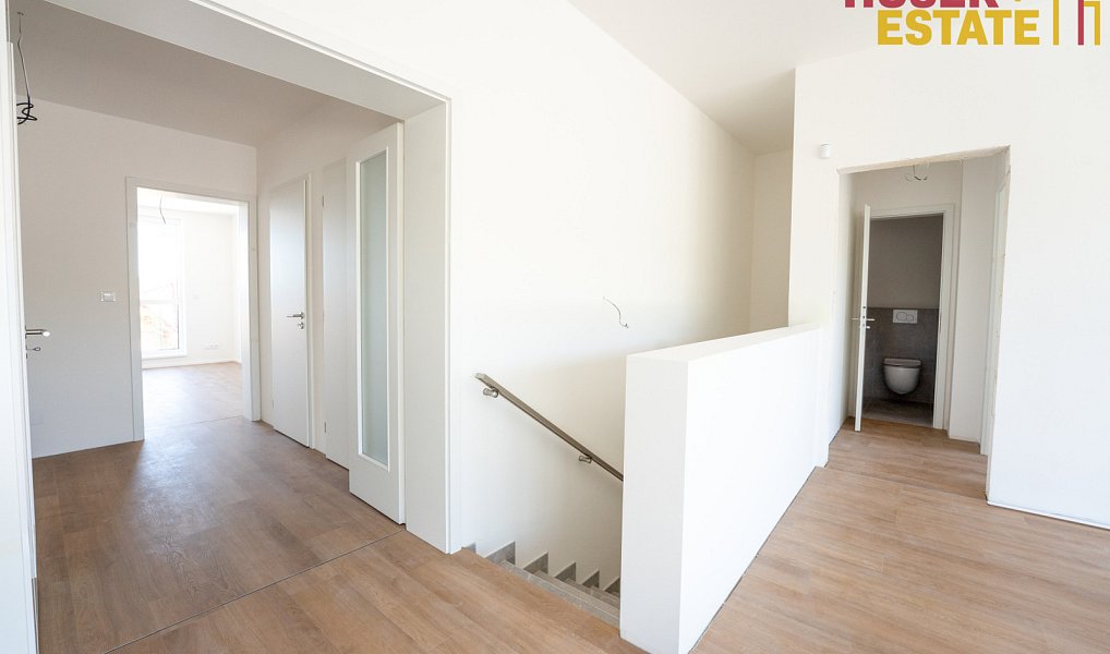 Prodej domu 197 m² s pozemkem 737 m², Holubice – náhled fotky 9