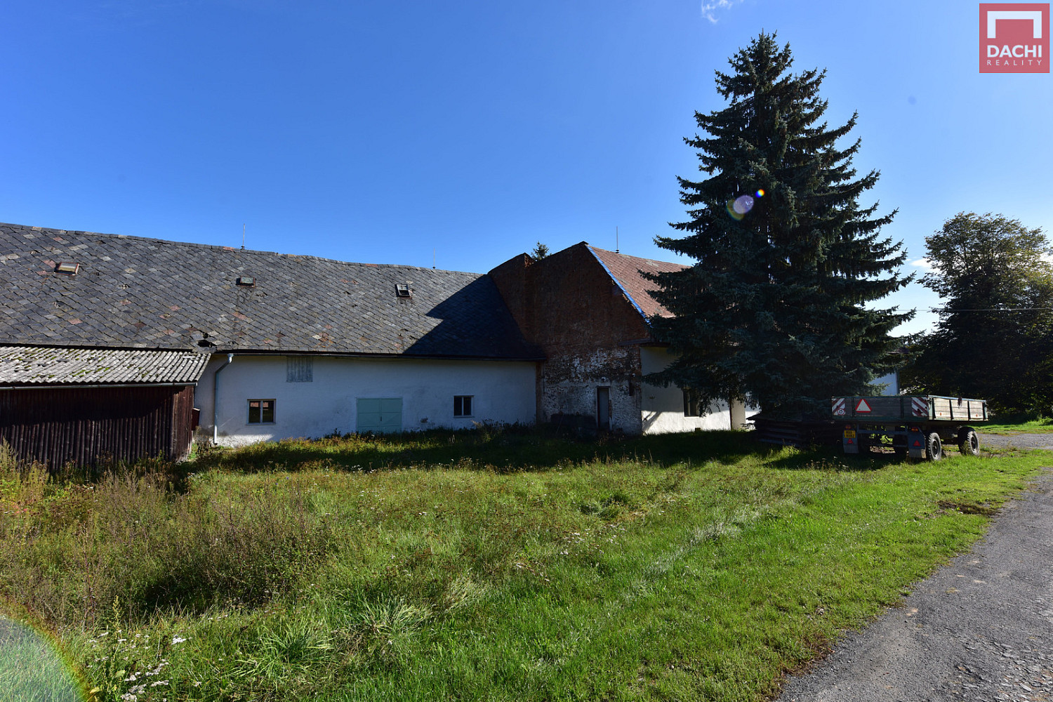 Prodej domu 1 175 m² s pozemkem 2 780 m² – fotografie 3
