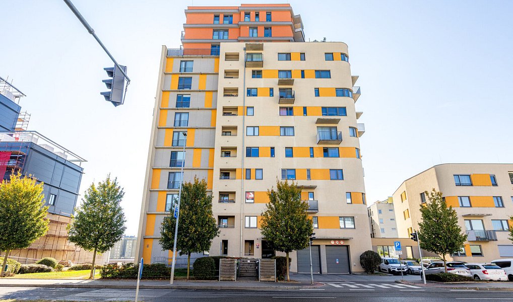 Prodej bytu 3+kk 82 m², Praha – náhled fotky 2