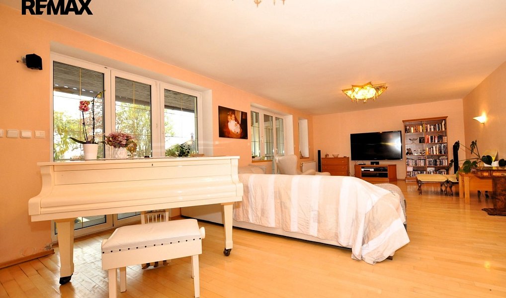 Prodej domu 950 m² s pozemkem 2 940 m², Přibyslav – náhled fotky 17