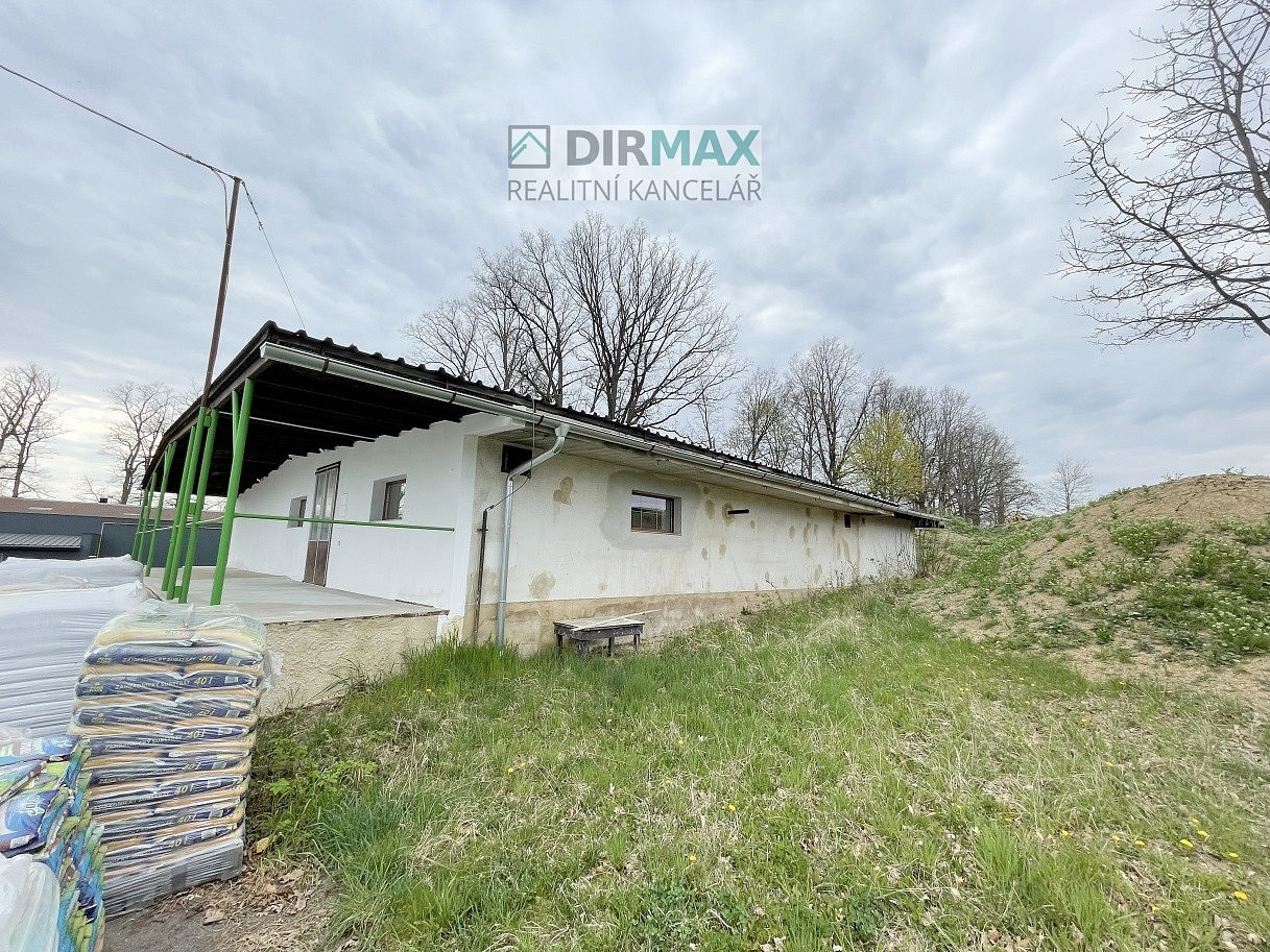 Pronájem obchodních prostor 110 m² – fotografie 3