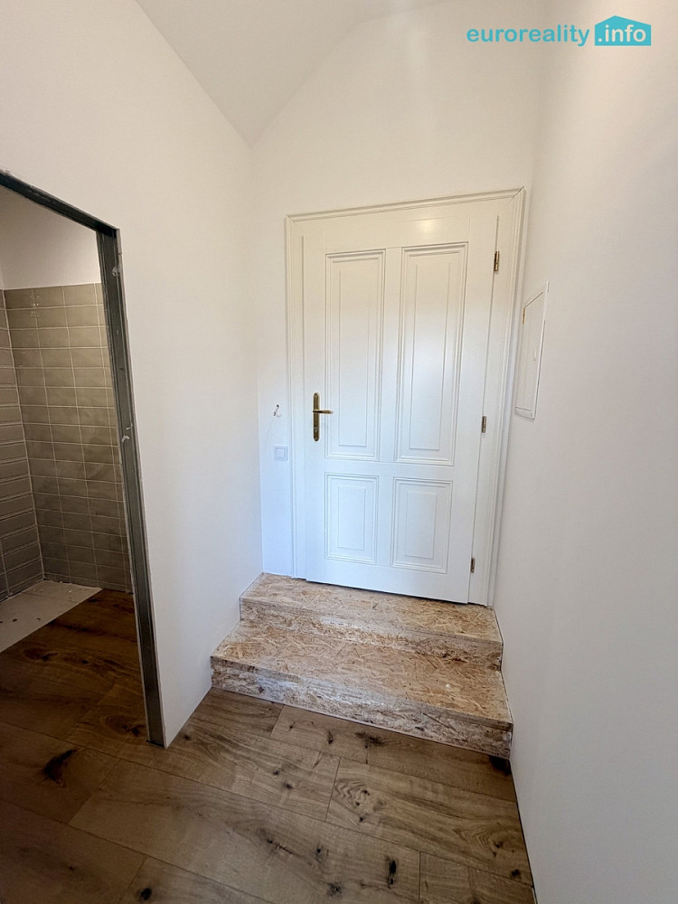 Prodej bytu 1+kk 32 m² – pohled 3