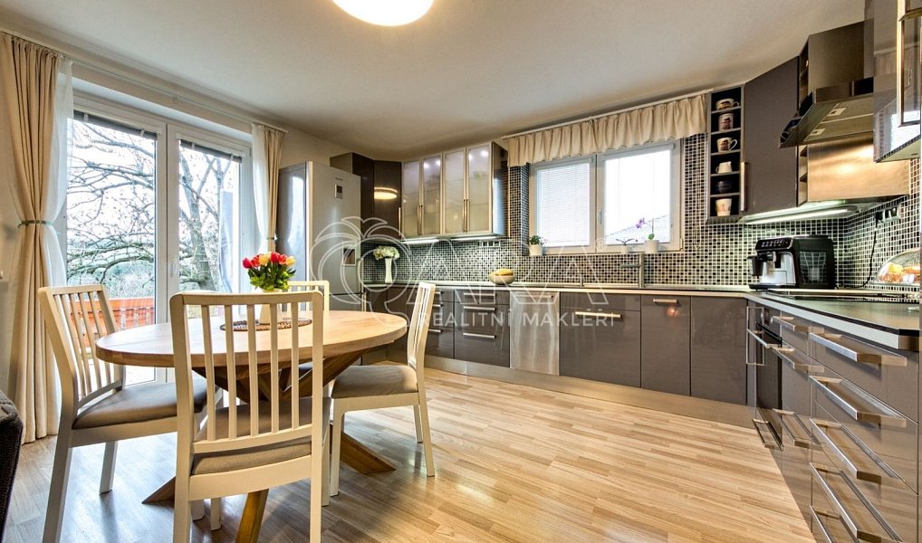 Prodej domu 140 m² s pozemkem 733 m², Okrouhlo – náhled fotky 10