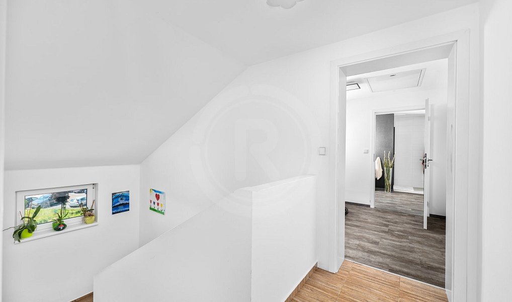 Prodej domu 333 m² s pozemkem 305 m², České Budějovice – náhled fotky 21