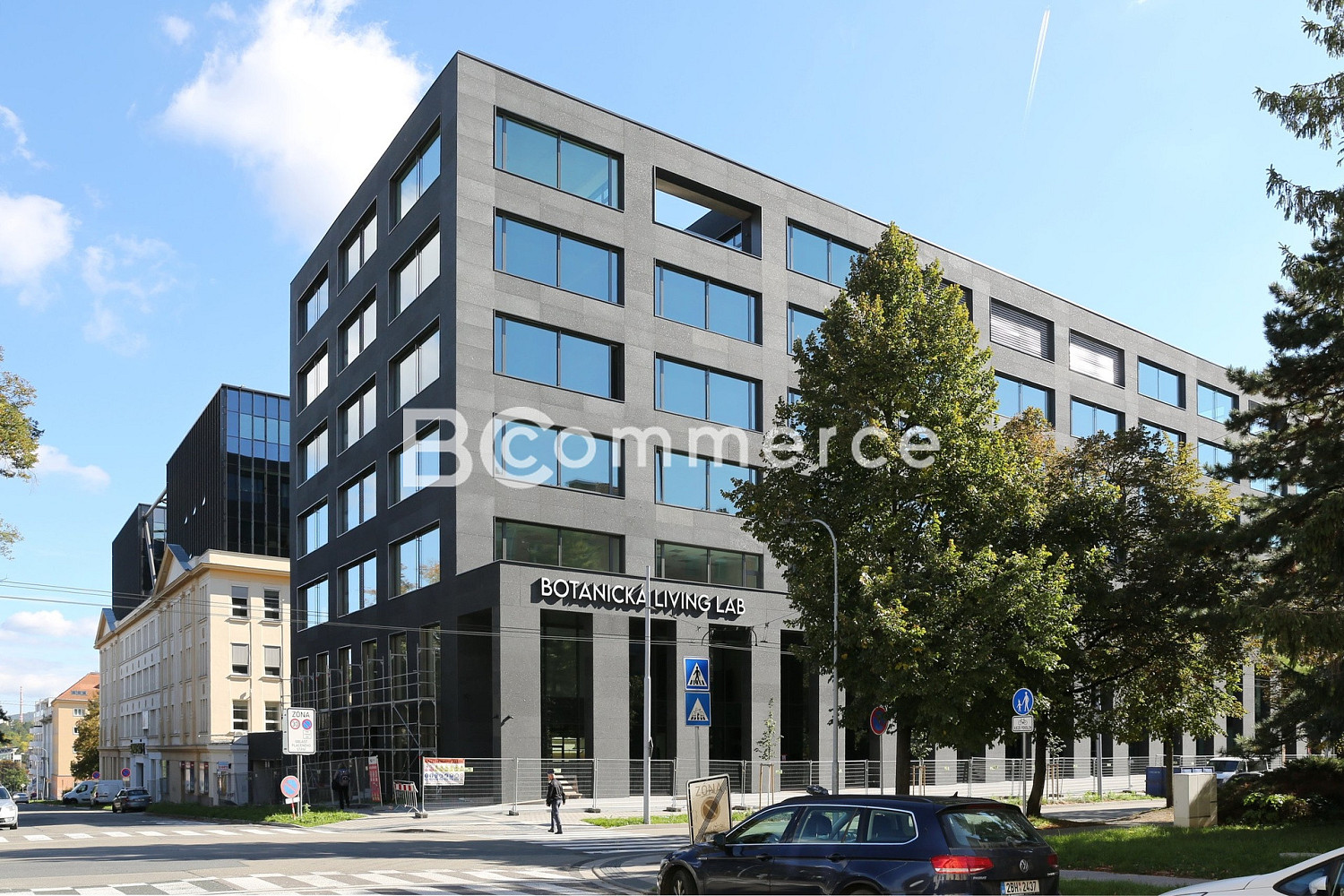 Pronájem kancelářské jednotky 500m² v Králově Poli – pohled 3