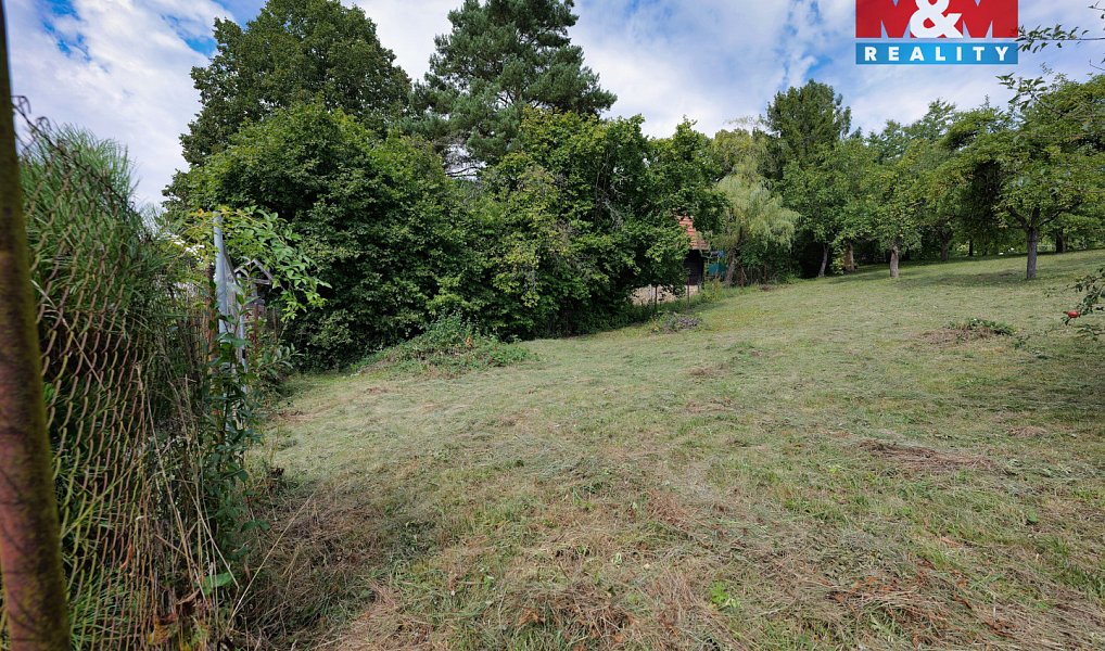 Prodej stavebního pozemku 1 303 m², Ptení – náhled fotky 6