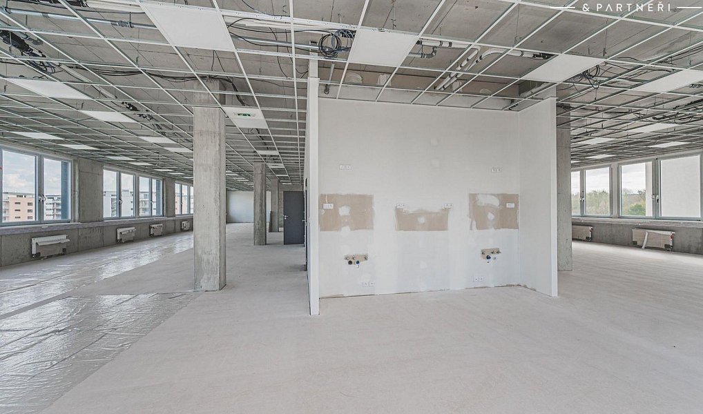 Pronájem kanceláře 250 m², Hradec Králové – náhled fotky 14