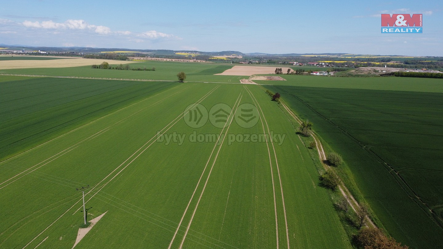 Prodej stavebního pozemku 1 100 m² – pohled 4