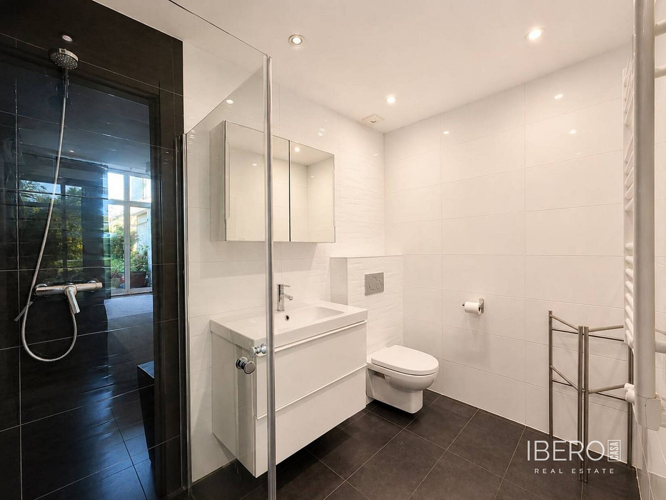 Prodej bytu 4+kk 98 m² – další