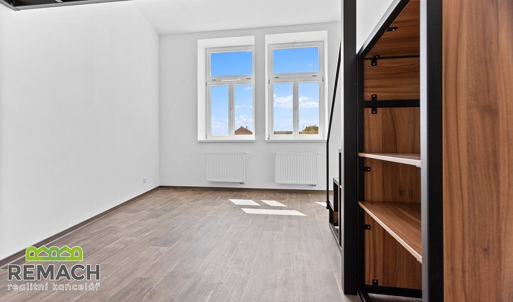 Pronájem bytu 1+1 42 m², Náchod – náhled fotky 4
