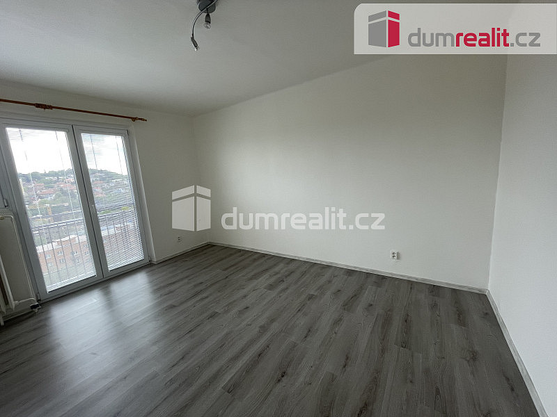 Pronájem bytu 1+kk 23 m² — photo 2