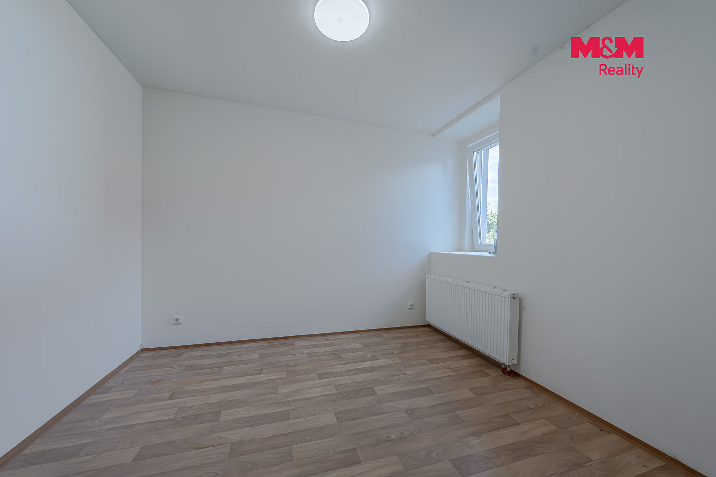 Pronájem domu 302 m² s pozemkem 421 m² – fotografie 3