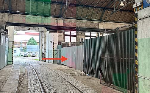 Pronájem skladovacích prostor 1 500 m², Hradec Králové