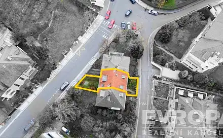 Prodej domu 180 m² s pozemkem 175 m², Ke Klimentce, Praha 5 - Smíchov, okres Praha