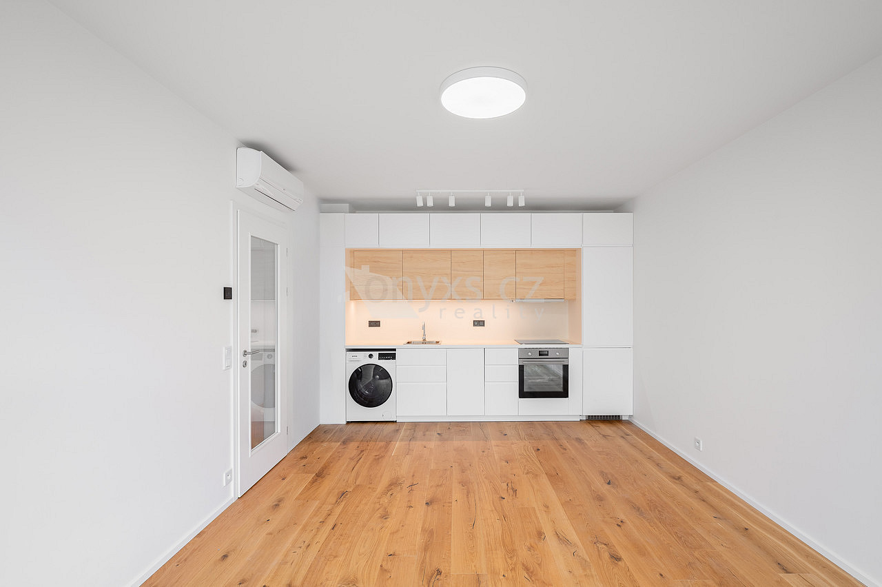 Pronájem bytu 2+kk 46 m² – fotografie 2