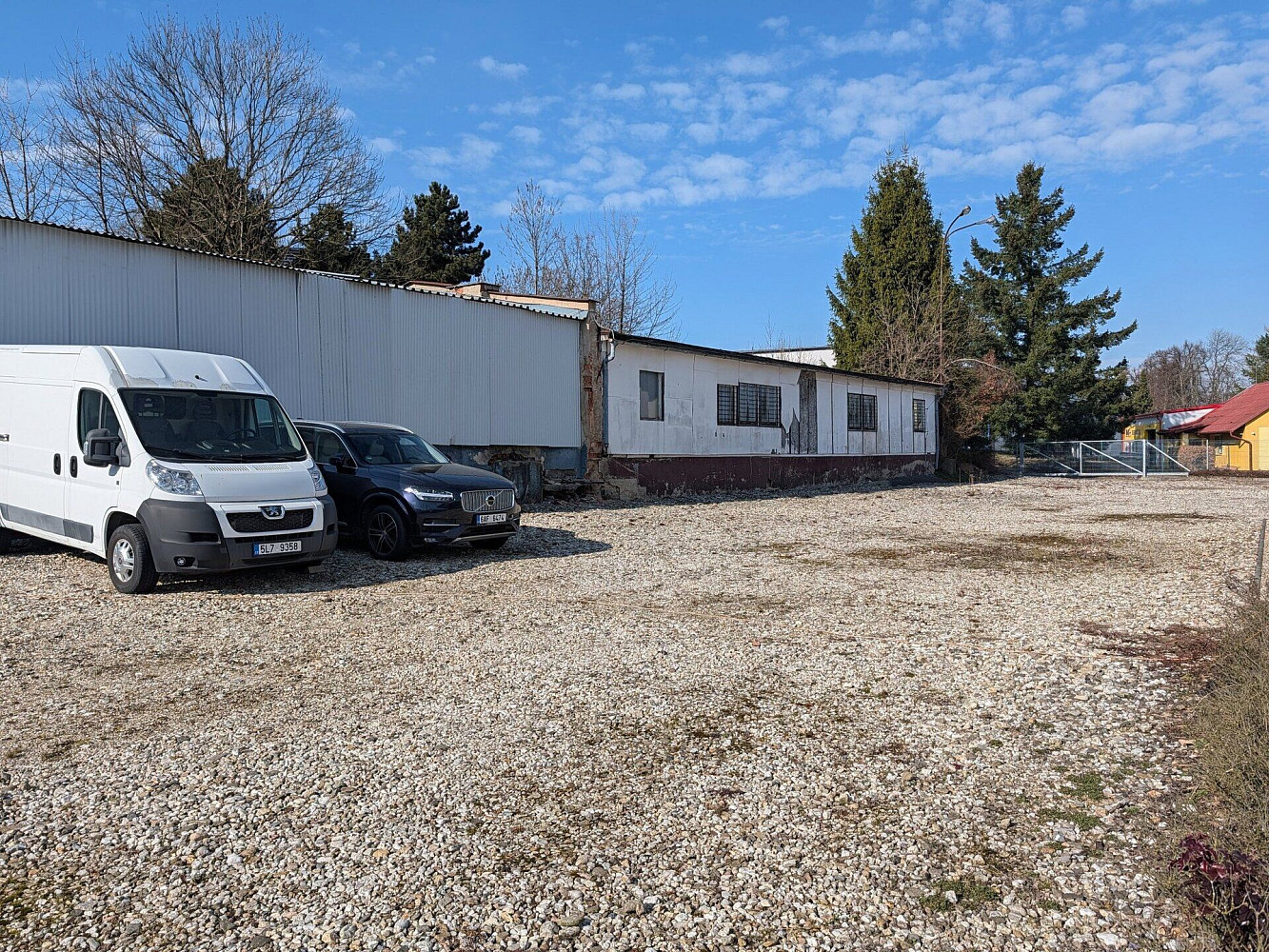 Prodej komerčního pozemku 3 500 m² - Widok 3
