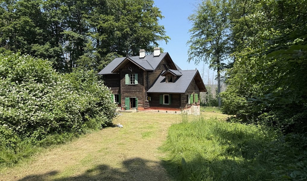 Prodej domu 250 m² s pozemkem 671 m², Horní Bradlo – náhled fotky 8
