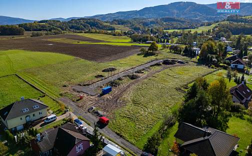 Prodej stavebního pozemku 2 249 m², Janovice, okres Frýdek-Místek