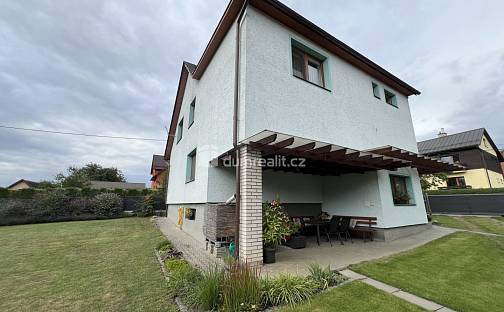 Prodej domu 848 m² s pozemkem 1 016 m², Branky, okres Vsetín