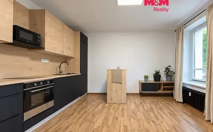 Prodej bytu 1+1 38 m², Matěje Kopeckého, Ostrava - Poruba